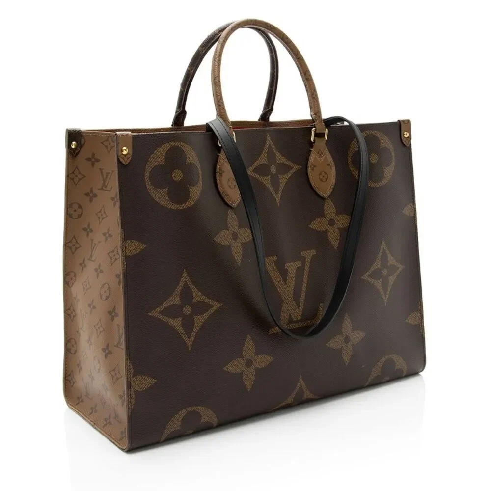 Louis Vuitton Giant Monogram Canvas Onthego GM Tote - Picture 2 of 15